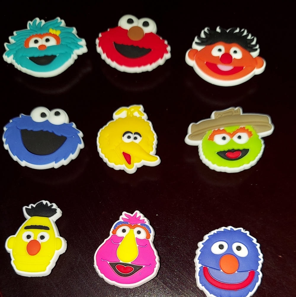 Sesame street Crocs charms 11pc pvc